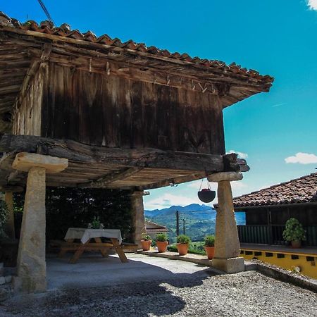 Apartamentos Los Balcones De Nieda 1 Onís エクステリア 写真