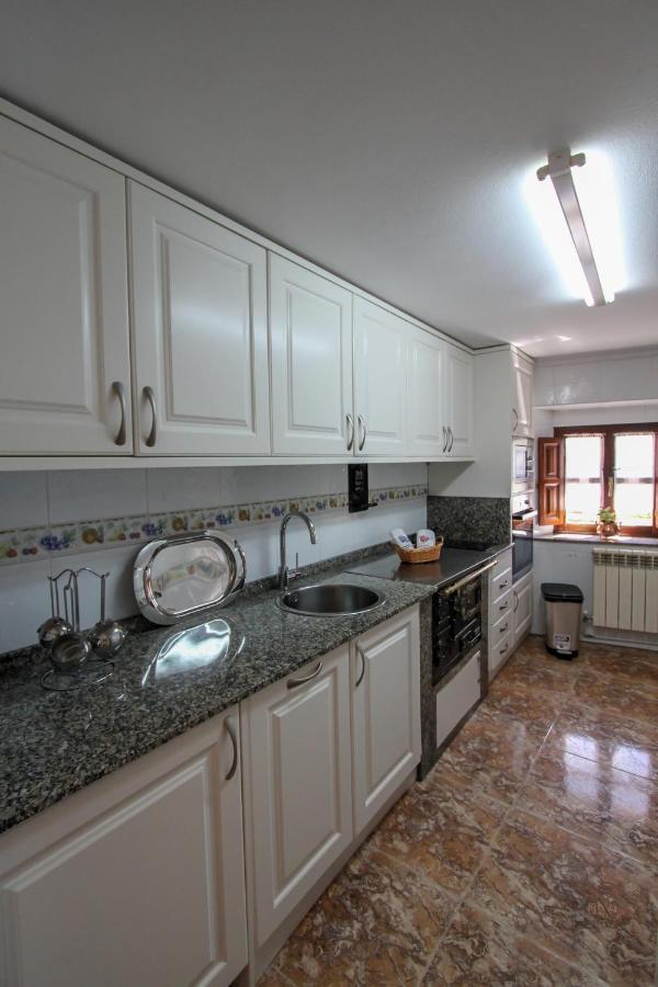 Apartamentos Los Balcones De Nieda 1 Onís エクステリア 写真